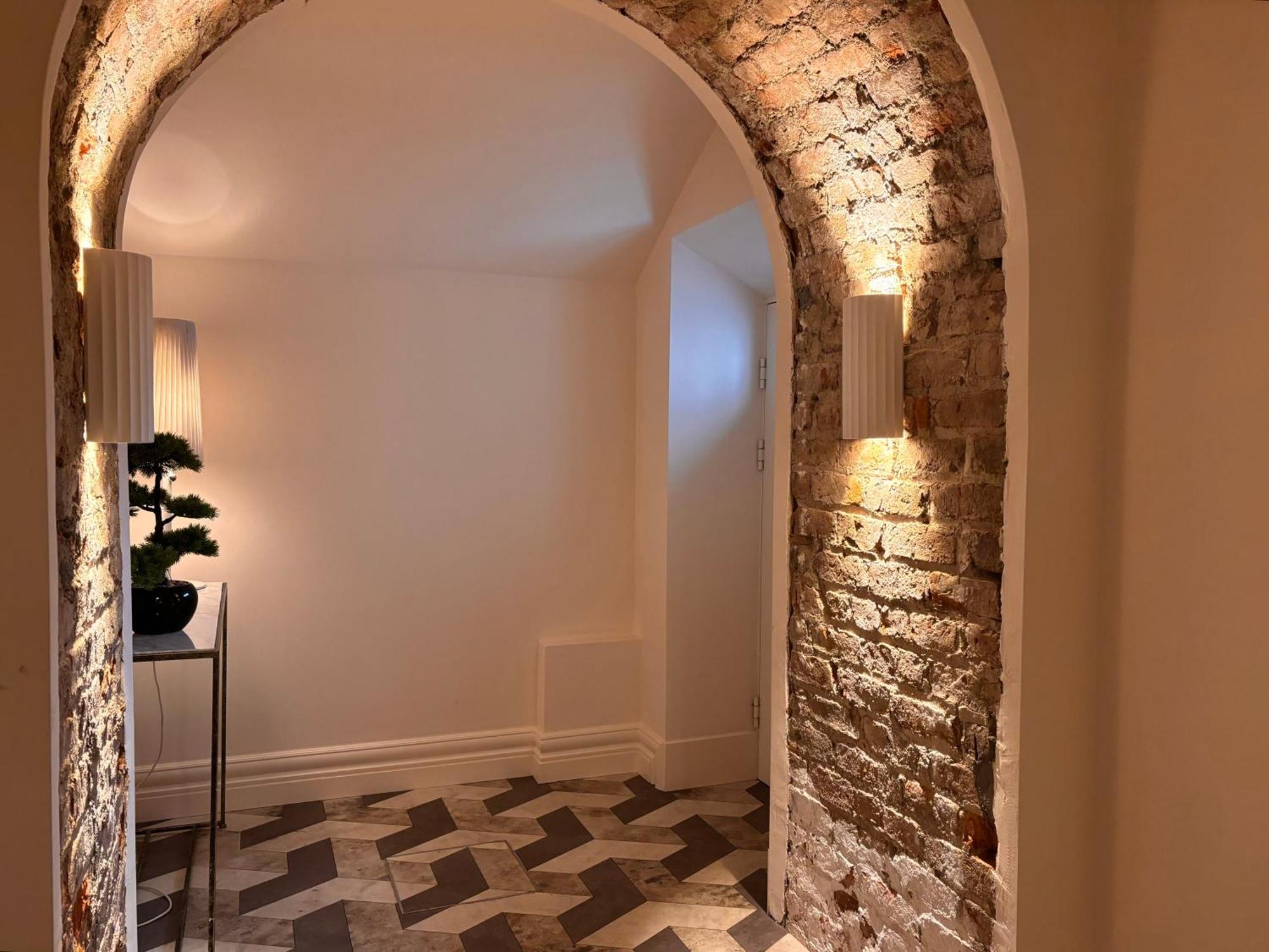 Luxurious 2 Bedroom Apartment With Sea View In Monkstown Blackrock  Zewnętrze zdjęcie