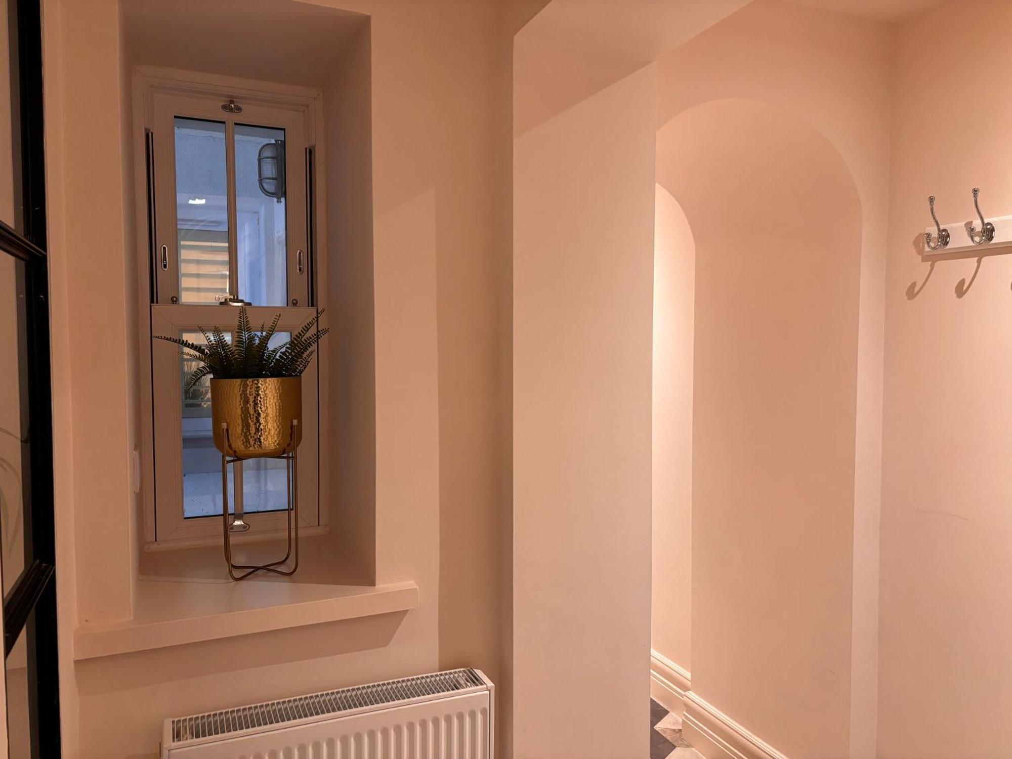 Luxurious 2 Bedroom Apartment With Sea View In Monkstown Blackrock  Zewnętrze zdjęcie
