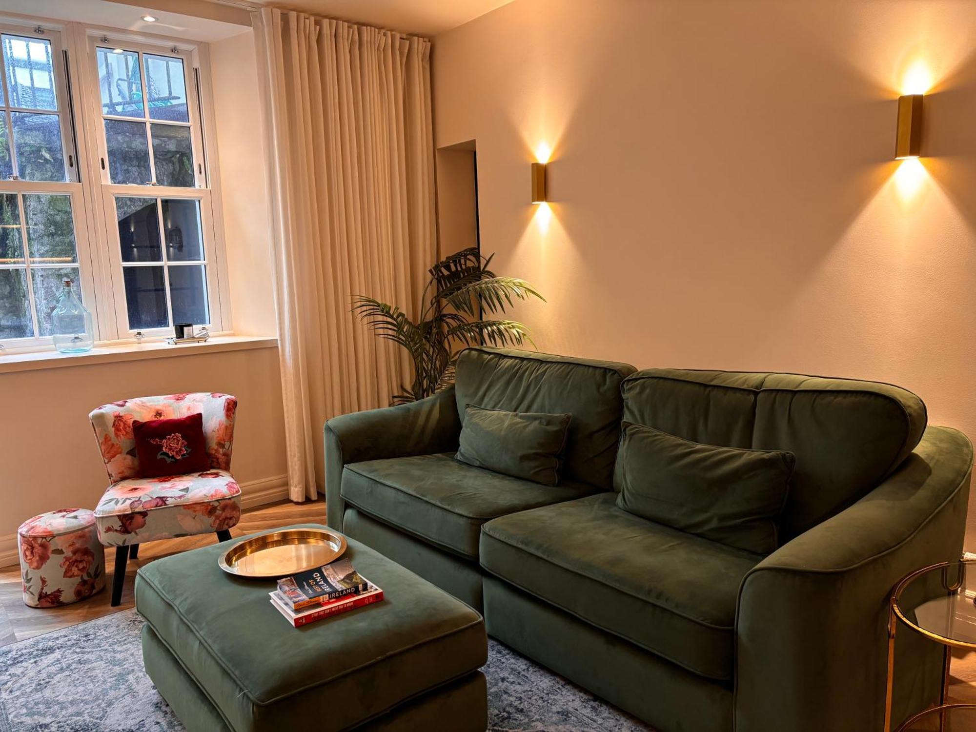 Luxurious 2 Bedroom Apartment With Sea View In Monkstown Blackrock  Zewnętrze zdjęcie